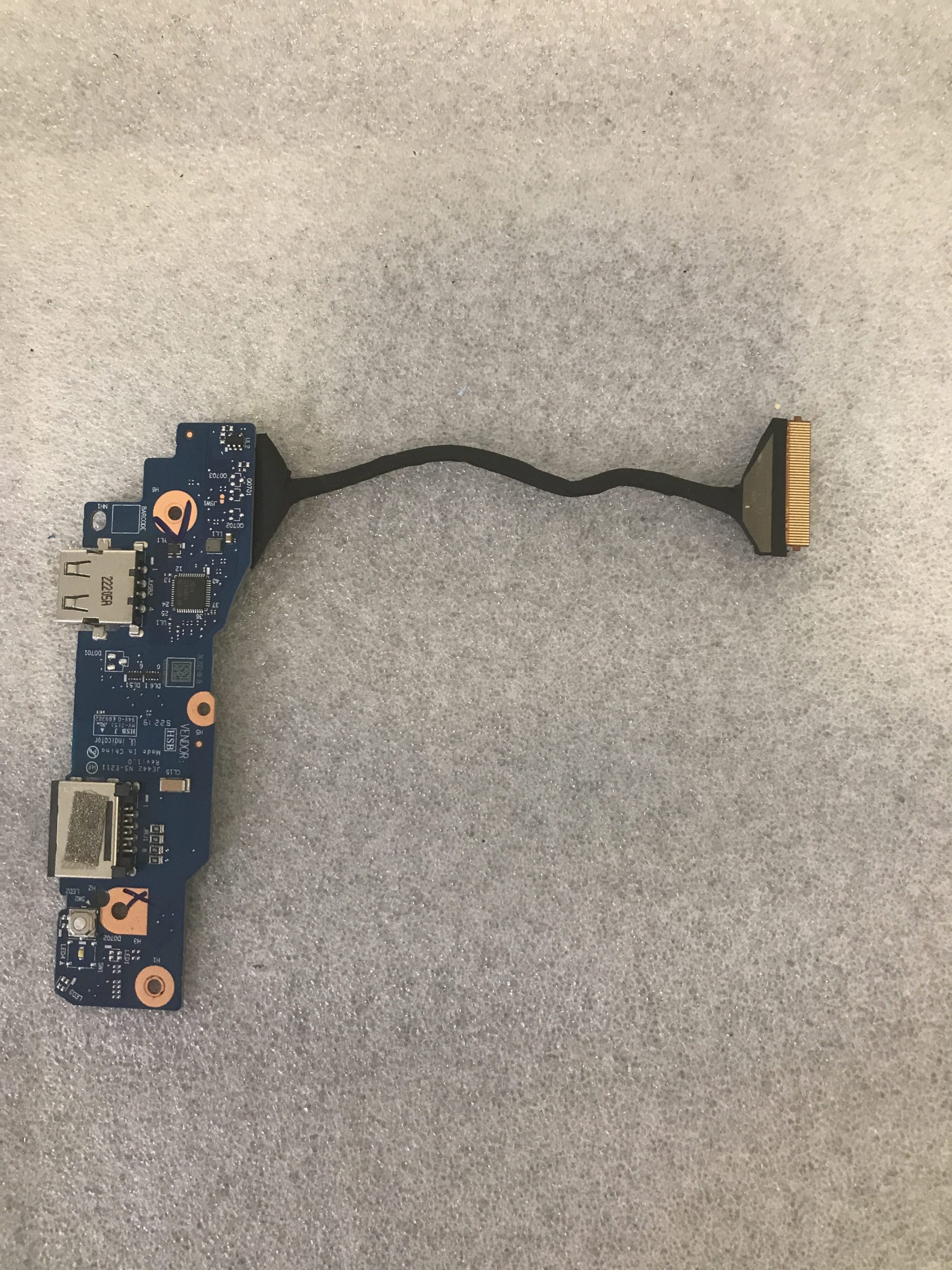 Lenovo ThinkPad E14 Gen 4 I/O Board 5C51R61935 product photo 2