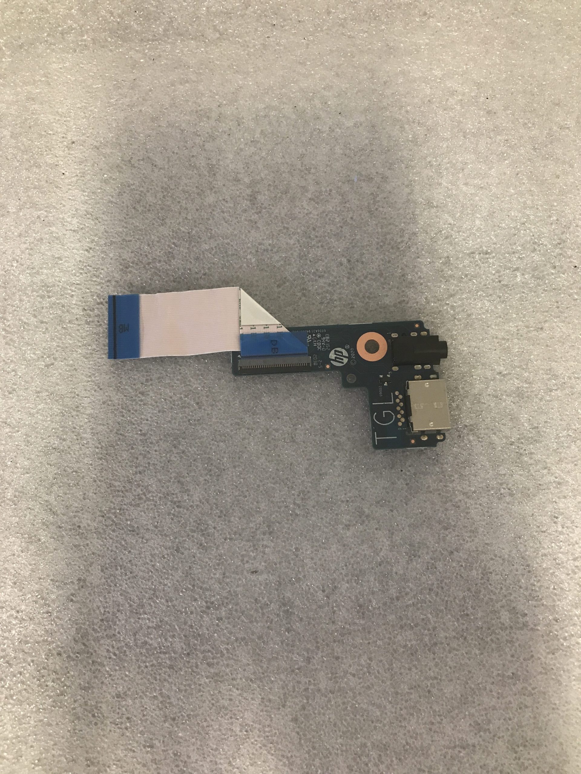 HP x360 m Convertible I/O Board M42578-001 product photo 1