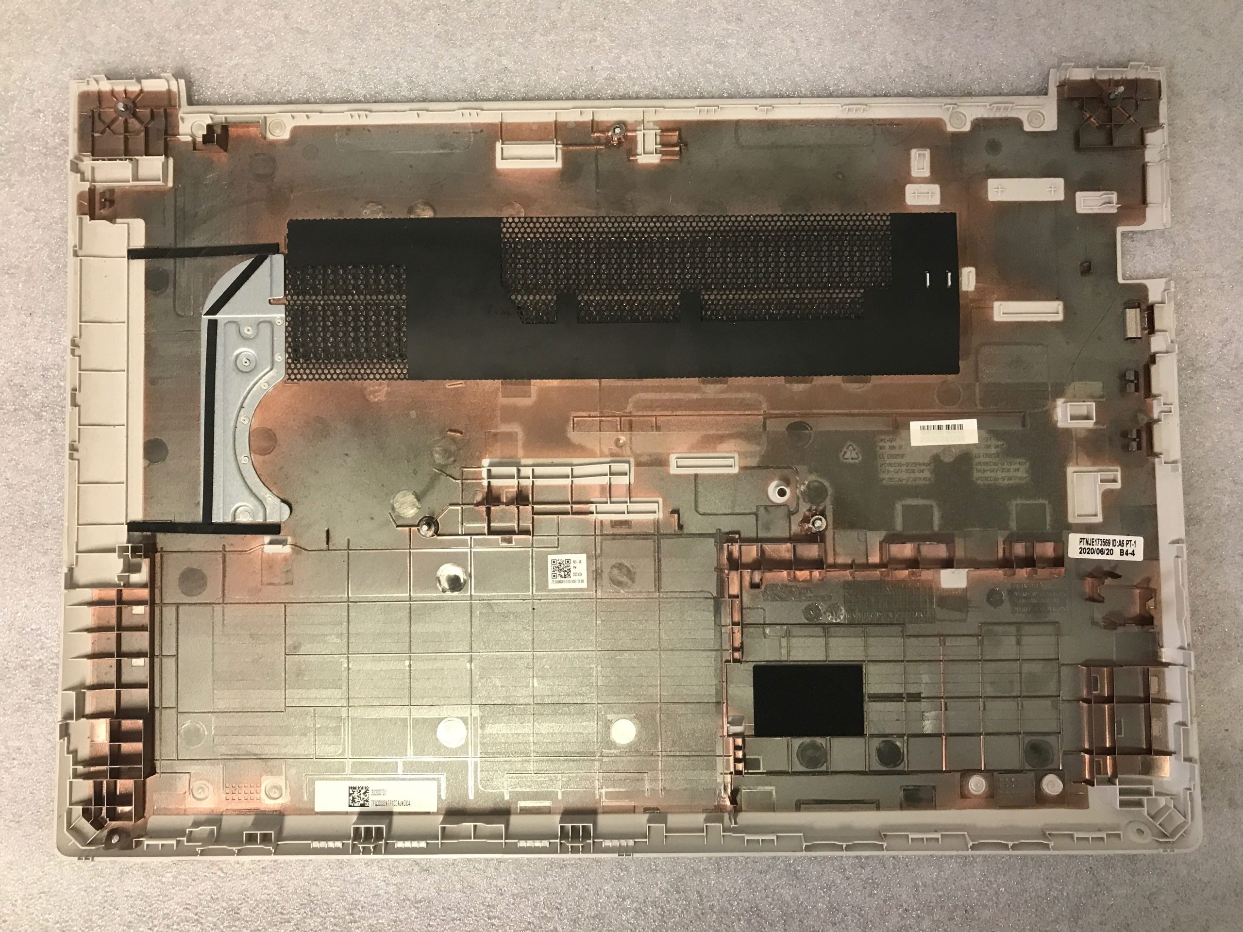 HP 450 G7 bottom base case cover enclosure L79384-001 product photo 2