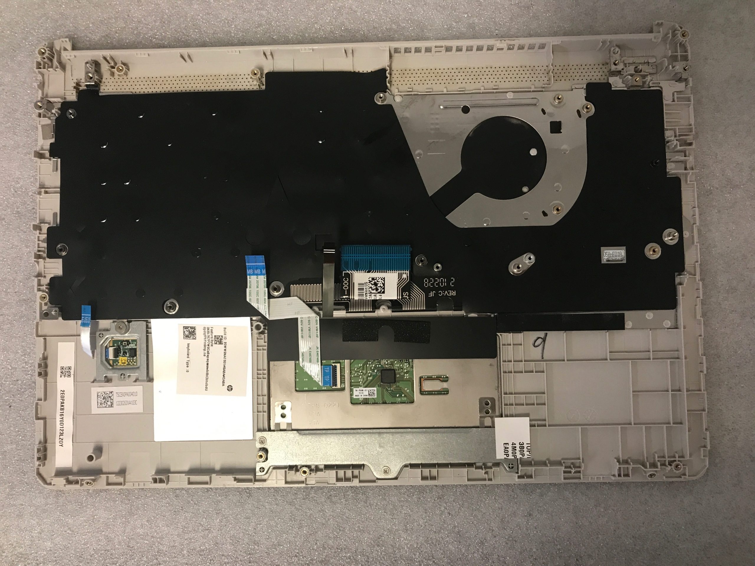 HP 14-dq2043cl palmrest touch pad L61507-001 product photo 2