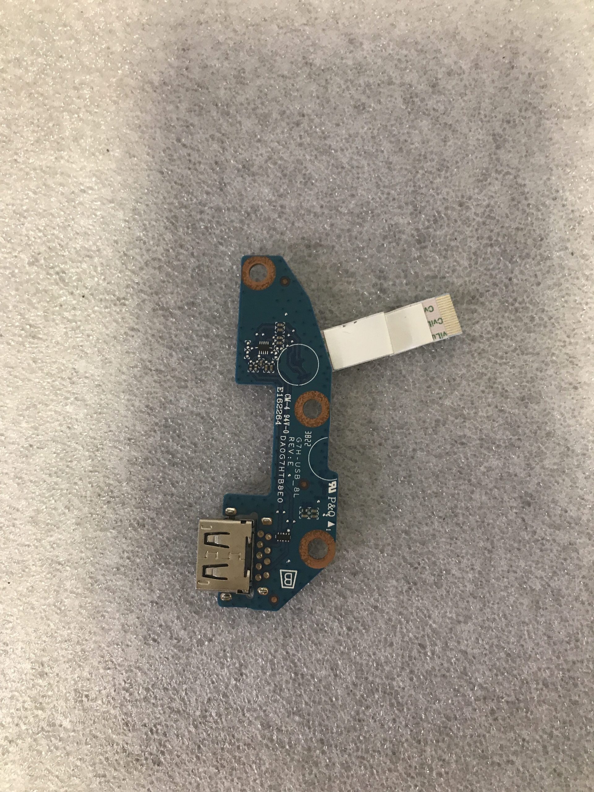 HP Pavilion 15-eg2153cl USB Port I/O IO Daughter Board M16335-001 product photo 2