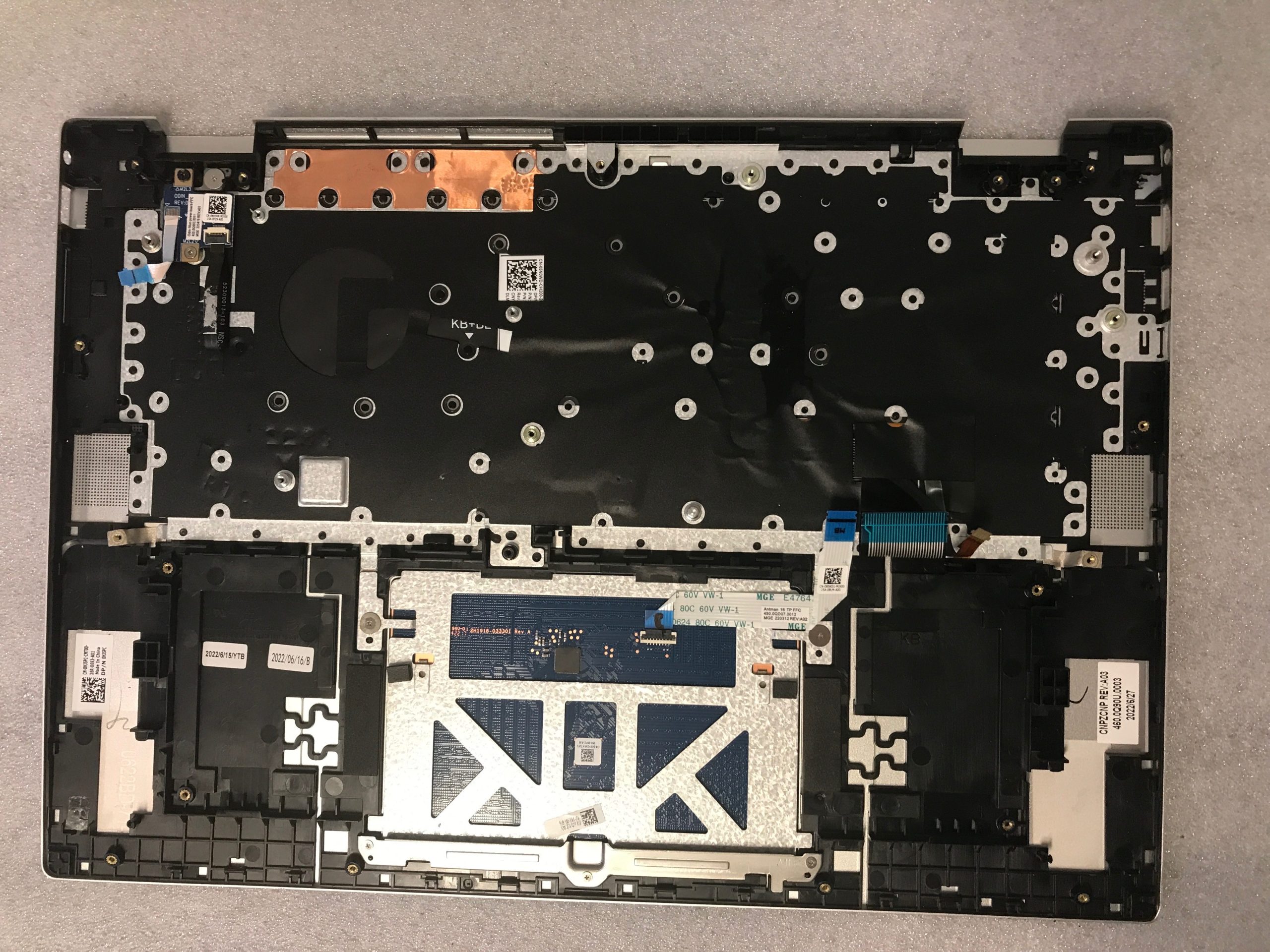 Dell Inspiron 16 5625 palmrest touch pad HJ5PC product photo 2