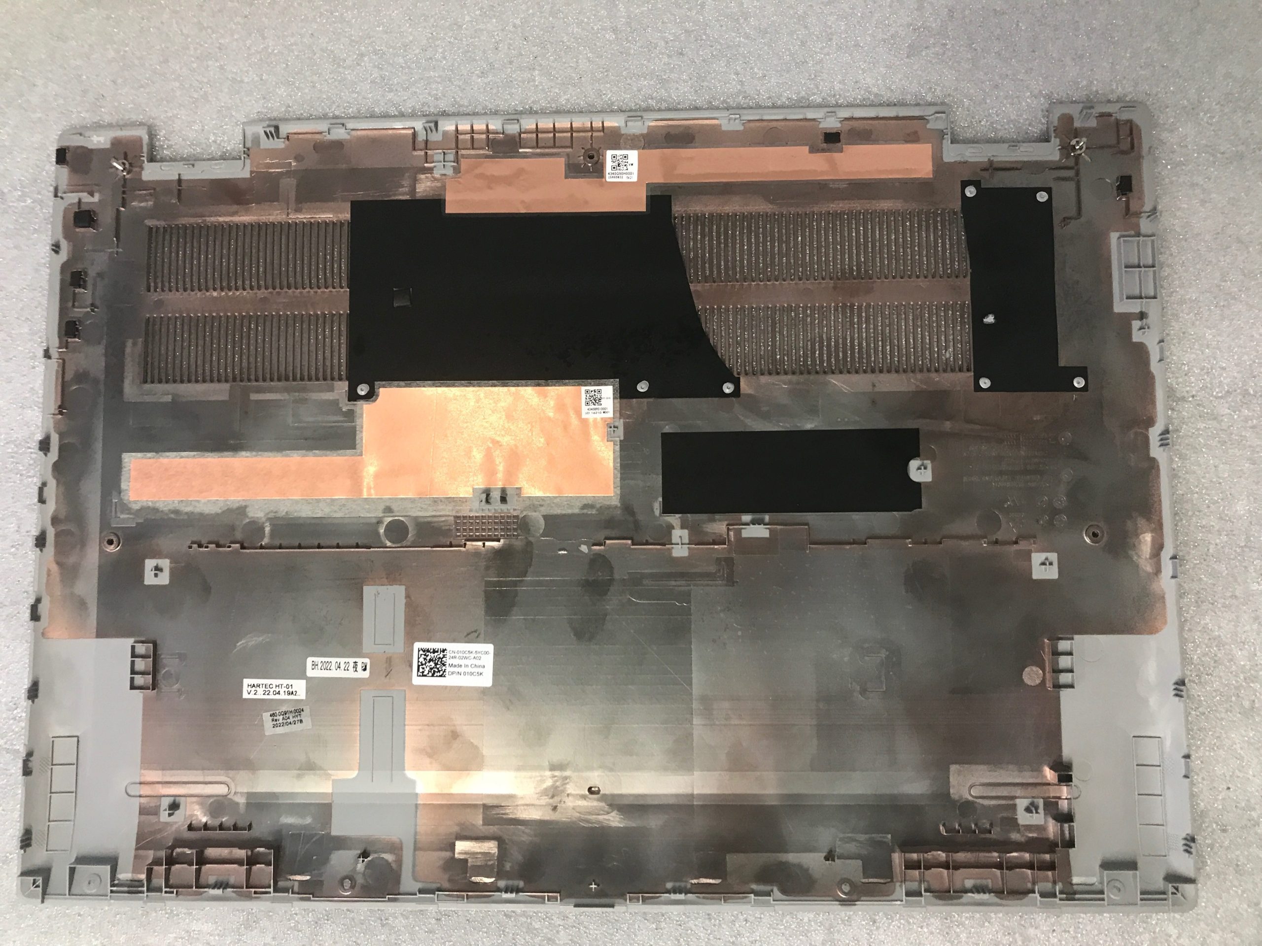Dell Inspiron 16 5625 bottom base case cover enclosure 10C5K product photo 2