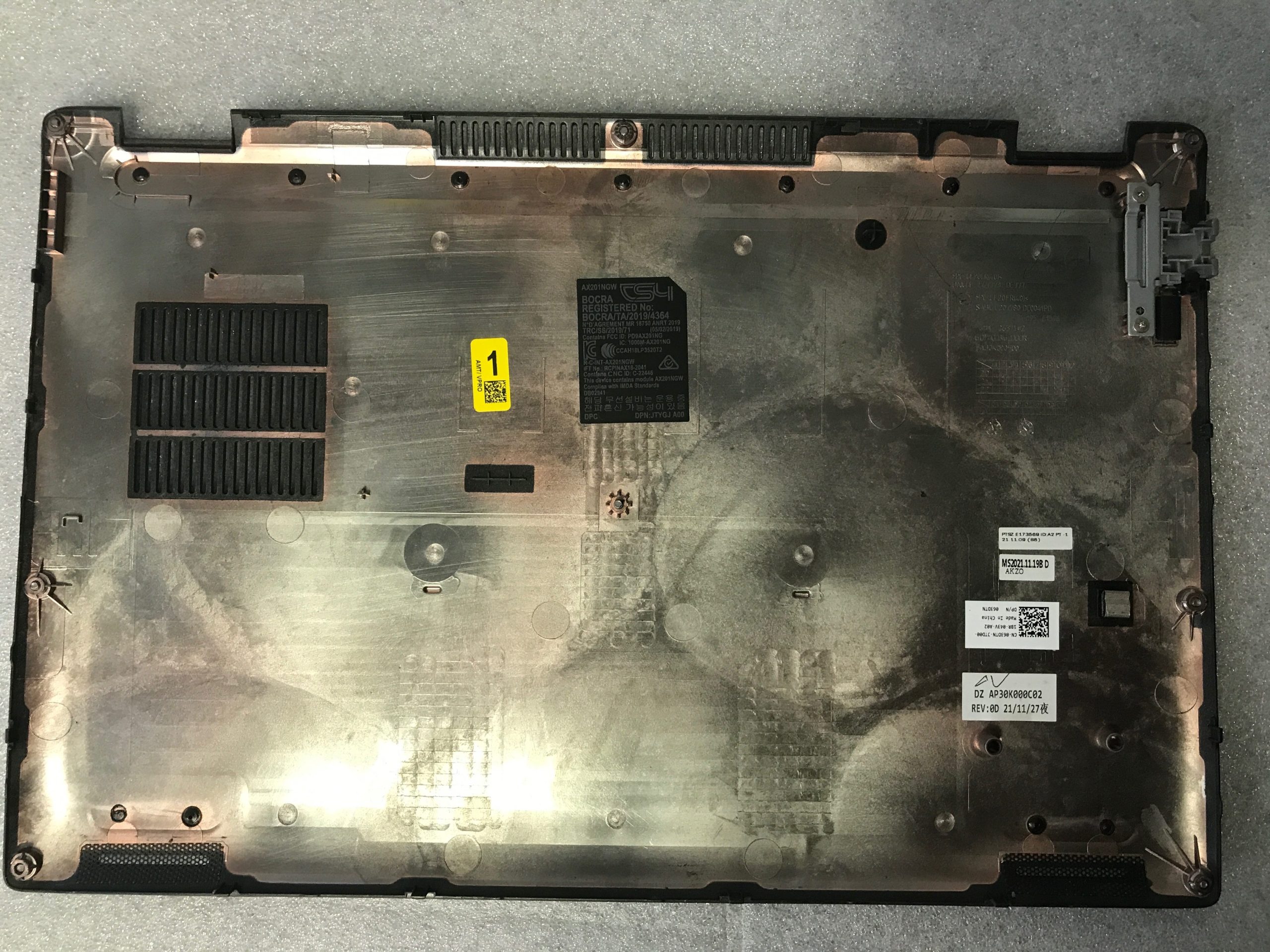 Dell Latitude 5420 bottom base case cover enclosure 63DTN READ product photo 2