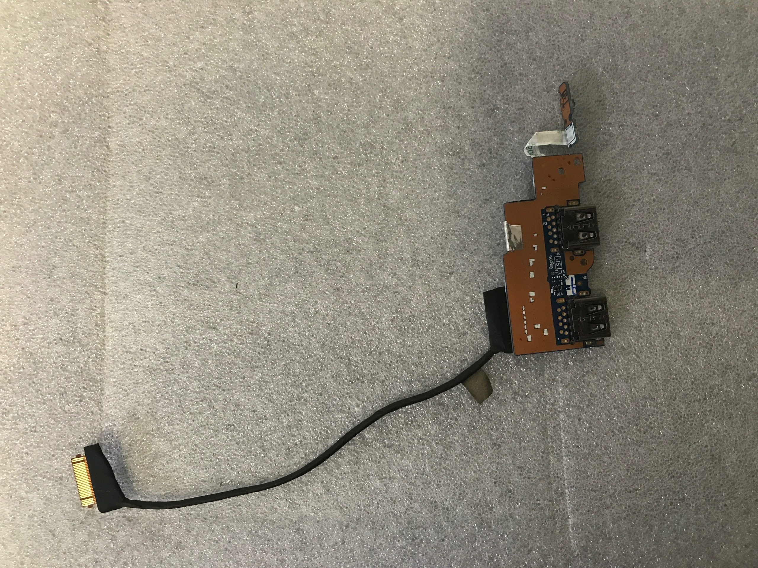 Lenovo Yoga IdeaPad Yoga 7-15ITL5 USB Port I/O IO Daughter Board 5C50S25117 product photo 1