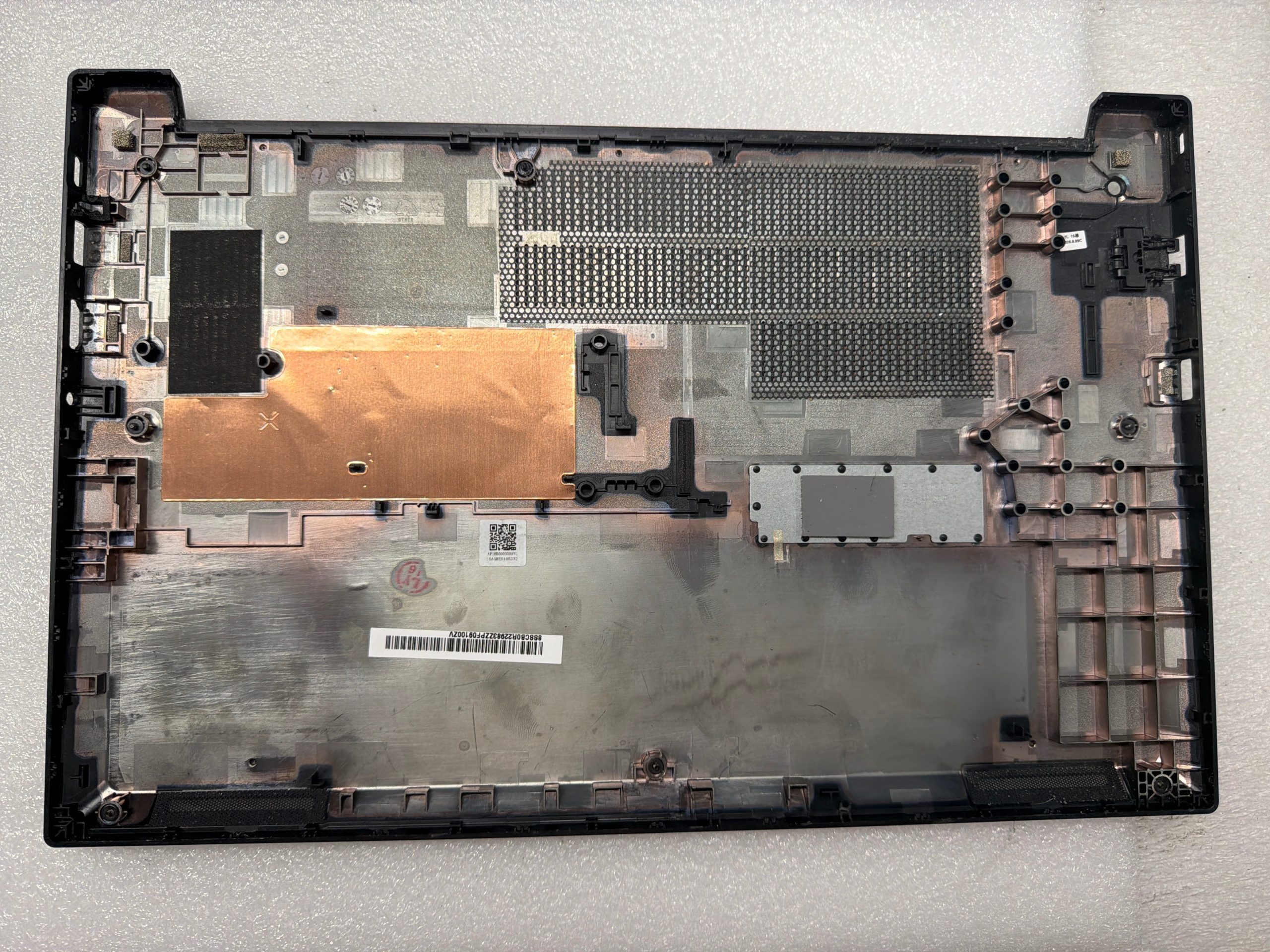 Lenovo ThinkPad E15 Gen 2 bottom base case cover enclosure 5CB0S95450 product photo 2