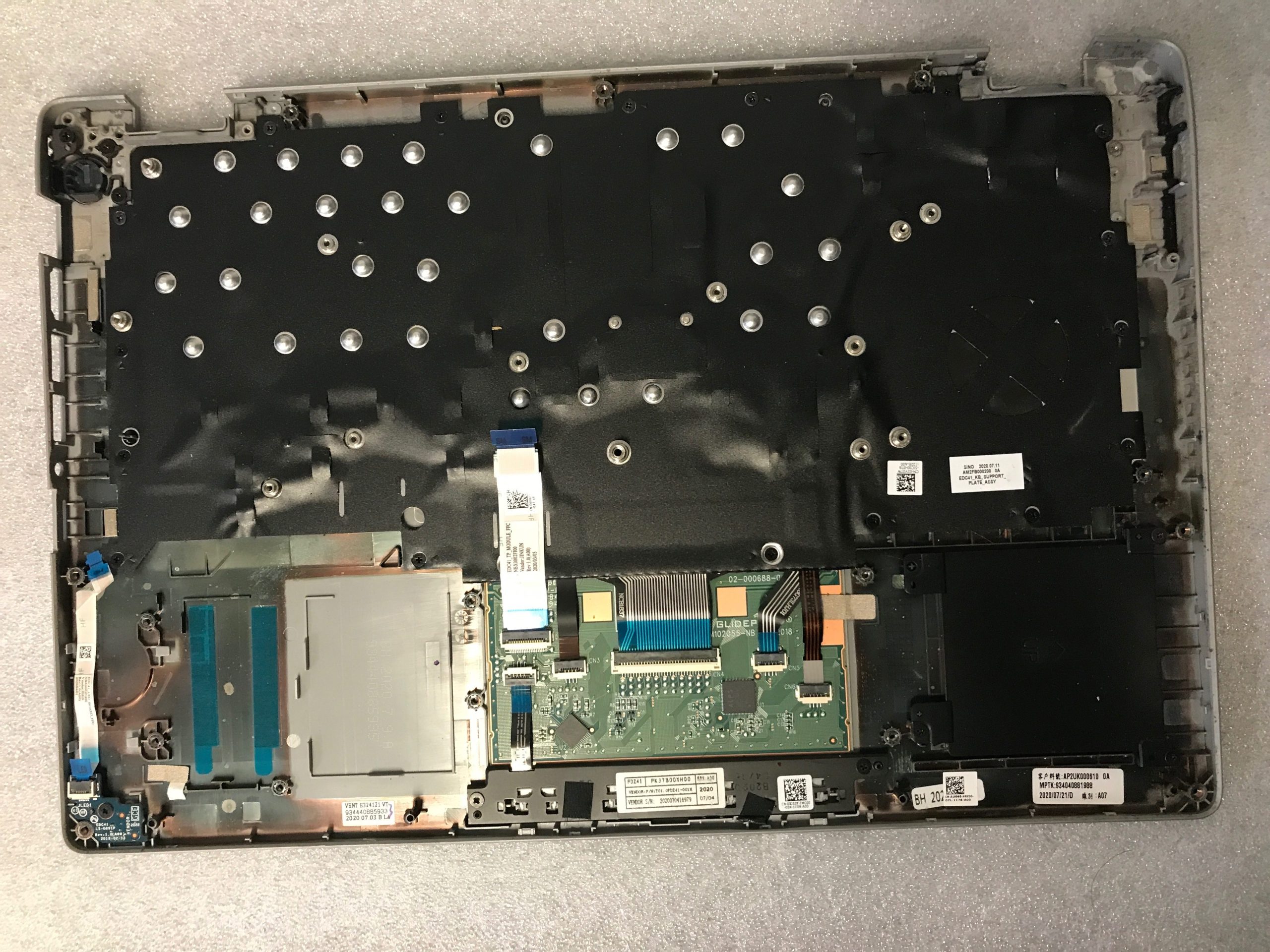 Dell Latitude 5410 palmrest touch pad A19995 READ product photo 2