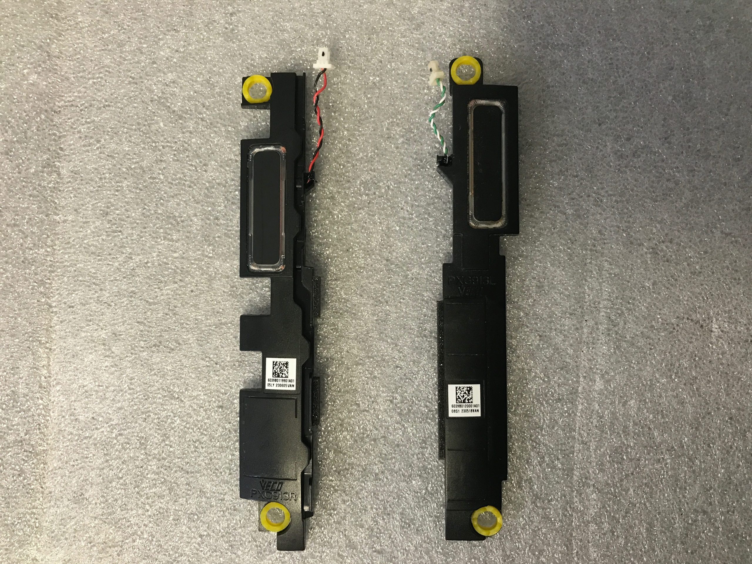 HP 830 G10 Internal Left Right Speakers Assembly N02329-001 product photo 1