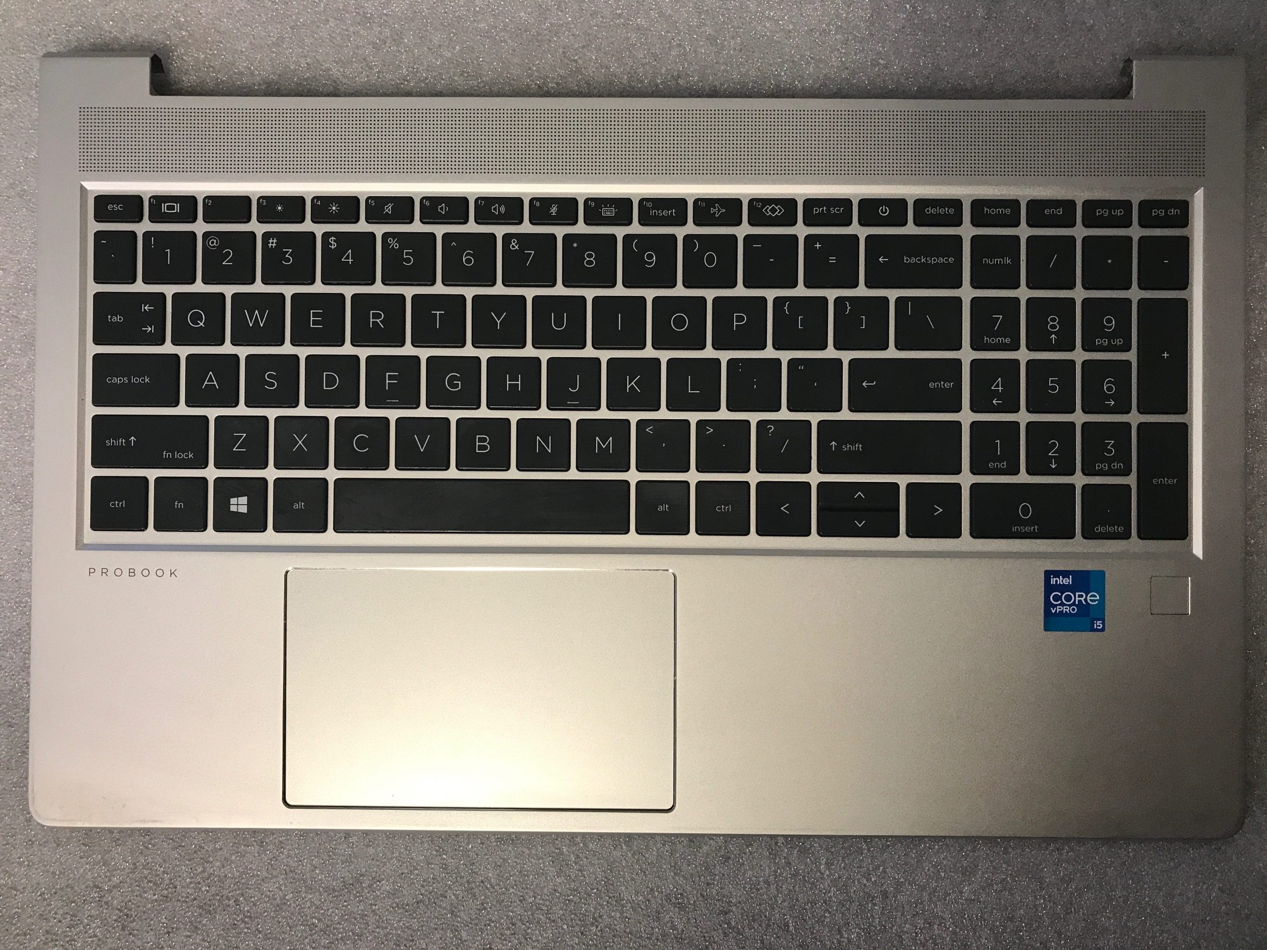 HP ProBook 650 G8 palmrest touch pad keyboard M49545-001 Read product photo 1