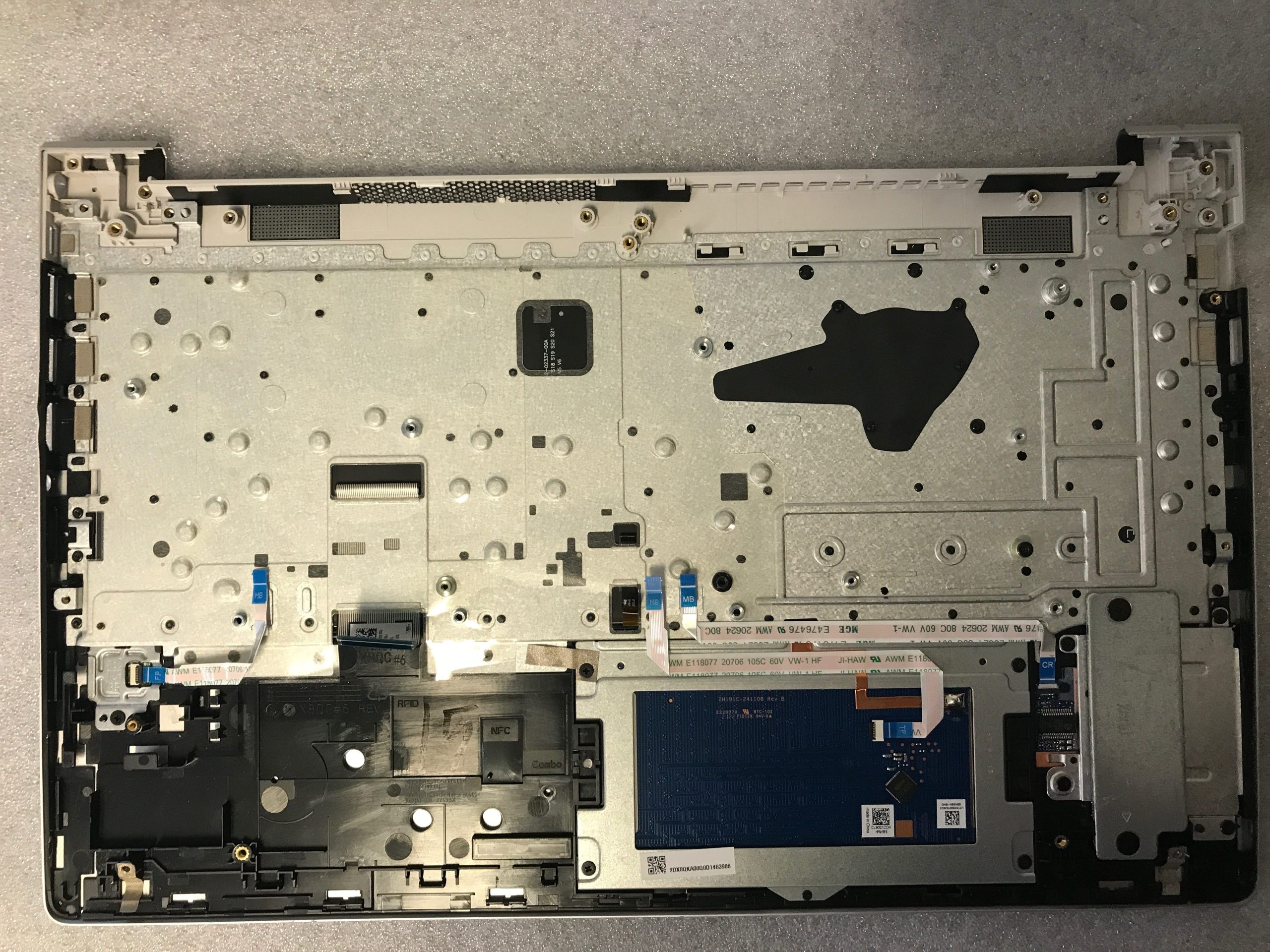HP ProBook 650 G8 palmrest touch pad keyboard M49545-001 Read product photo 2