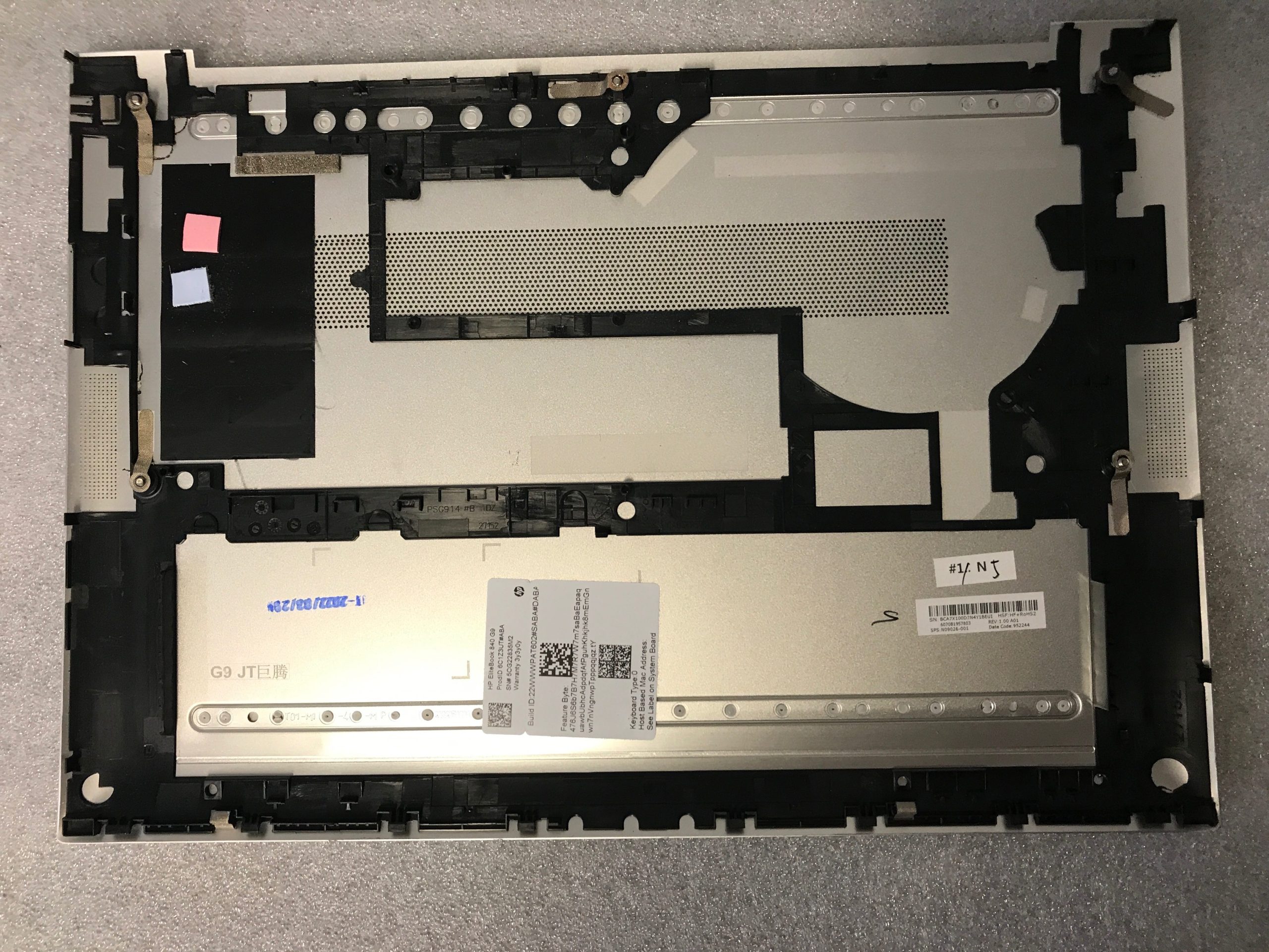 HP EliteBook 840 G9 bottom base case cover enclosure N09026-001 product photo 2
