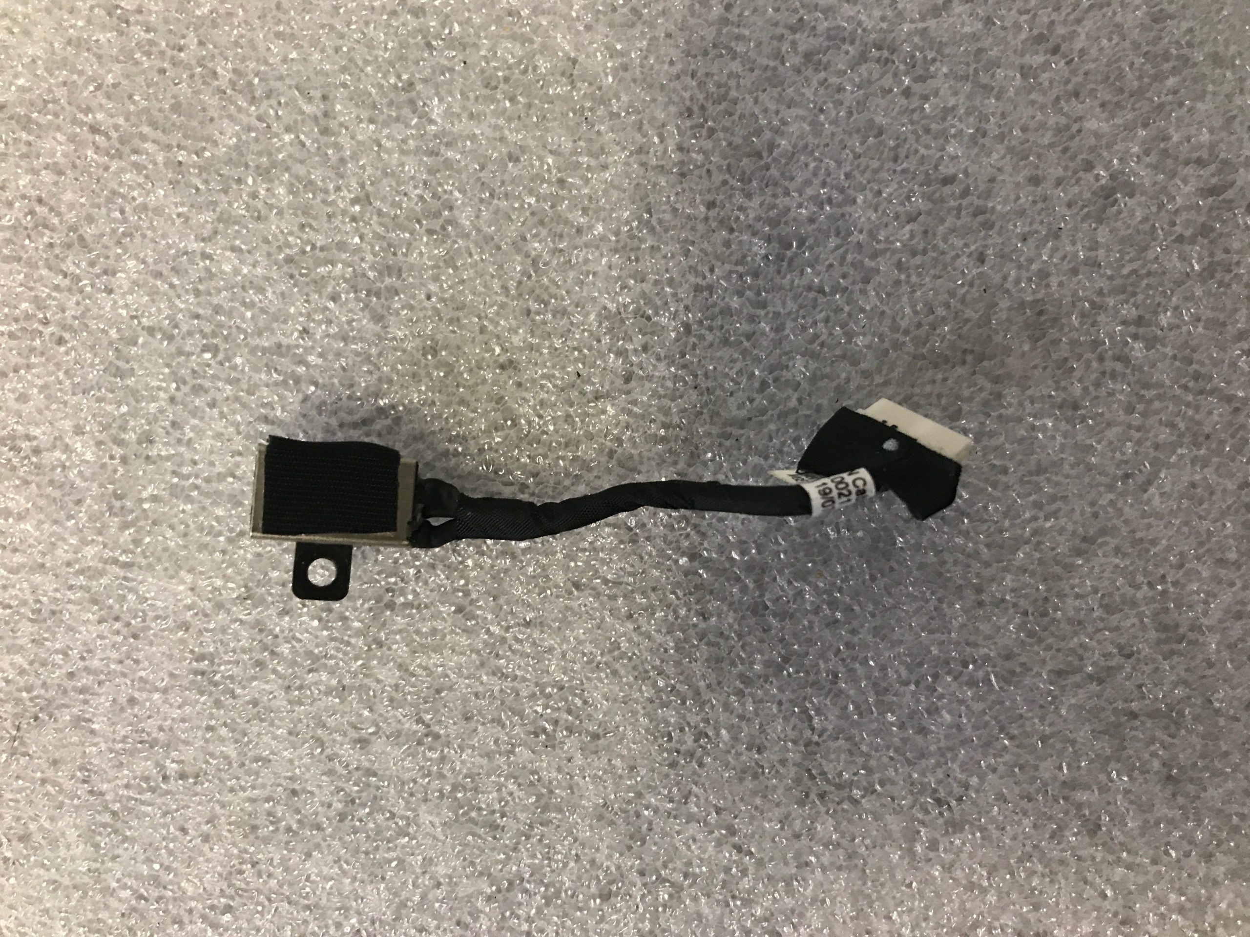 Dell Inspiron 7591 2-in-1 DC Power Jack product photo 1