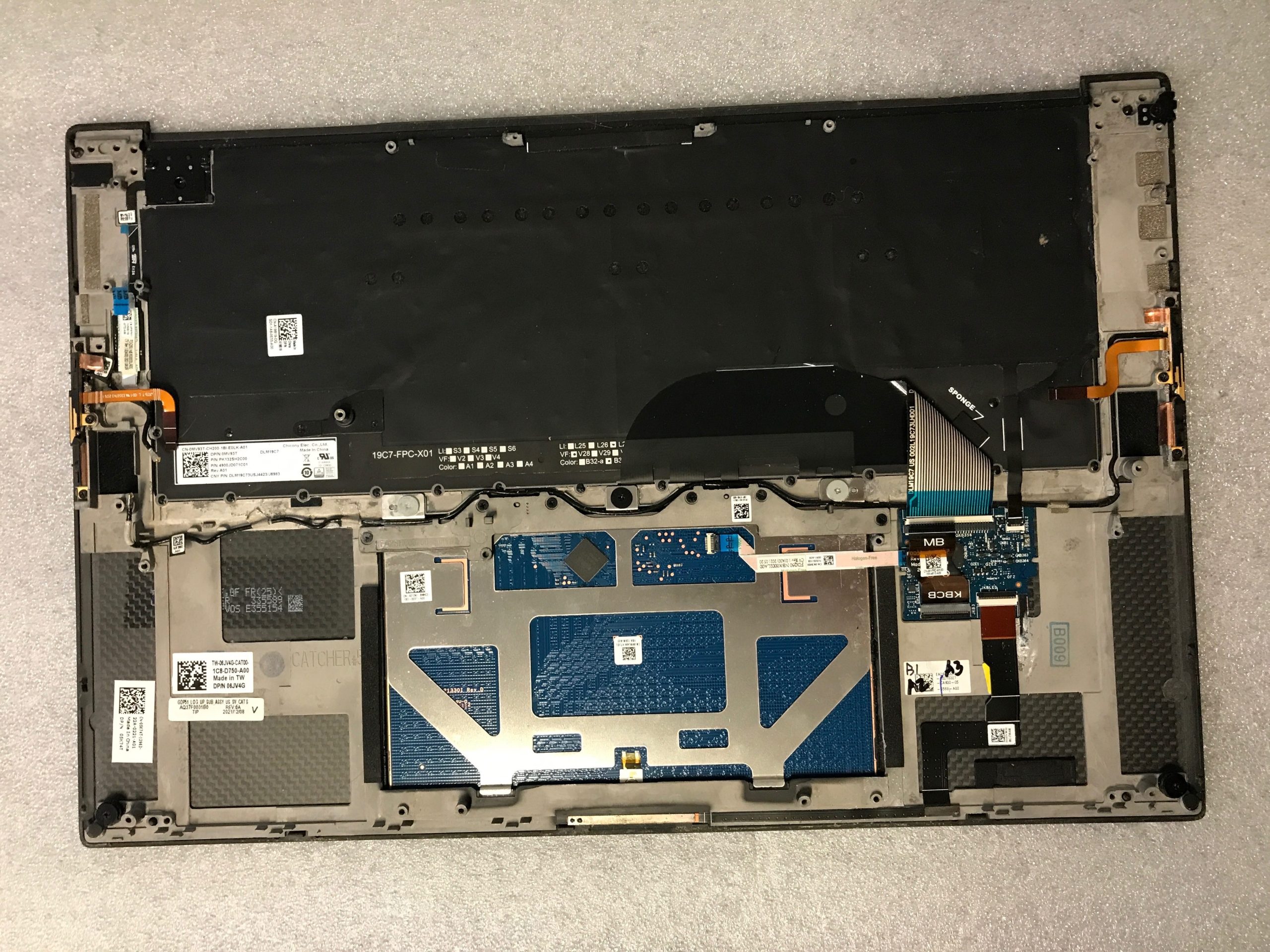 Dell XPS 15 9500 palmrest touch pad 6JV4G product photo 2