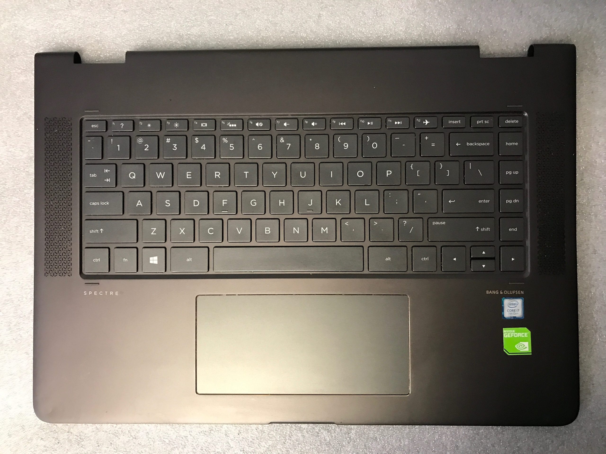 HP Spectre 15t-bl100 palmrest touch pad keyboard 912995-001 product photo 1