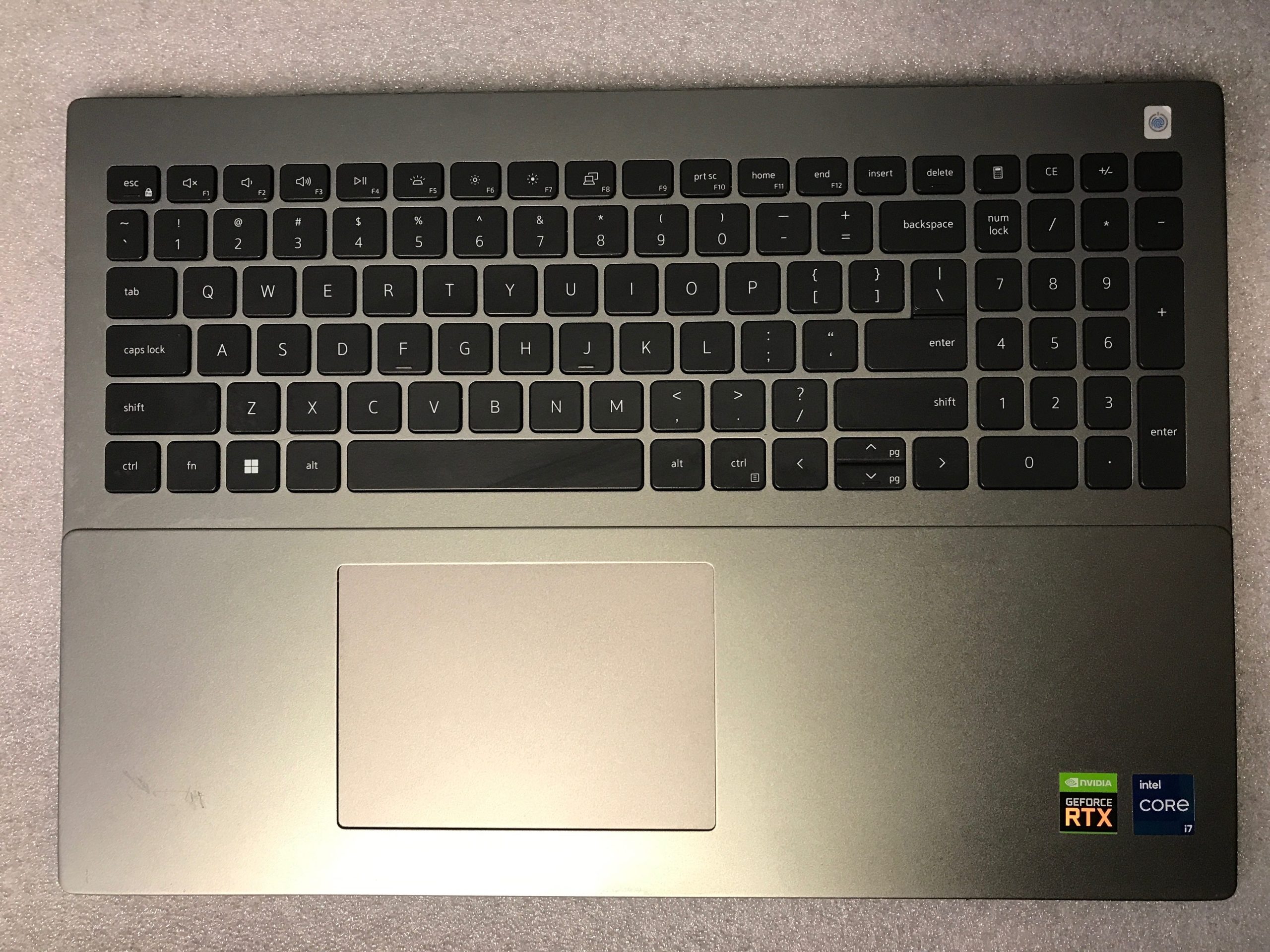 Dell Vostro 16 5630 palmrest touch pad keyboard NF3R9 product photo 1