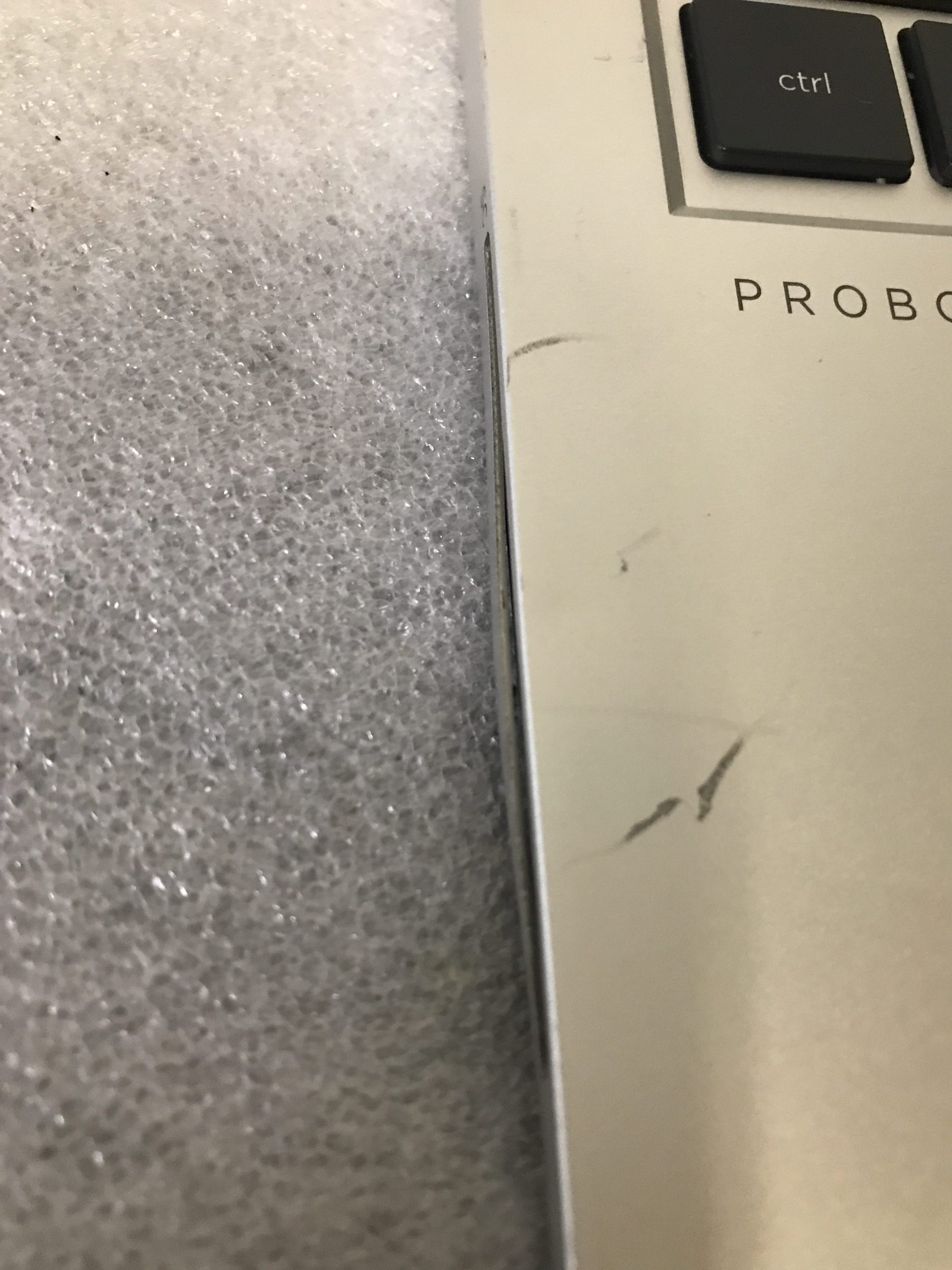 HP ProBook 650 G8 palmrest touch pad keyboard M49545-001 Scratch product photo 4
