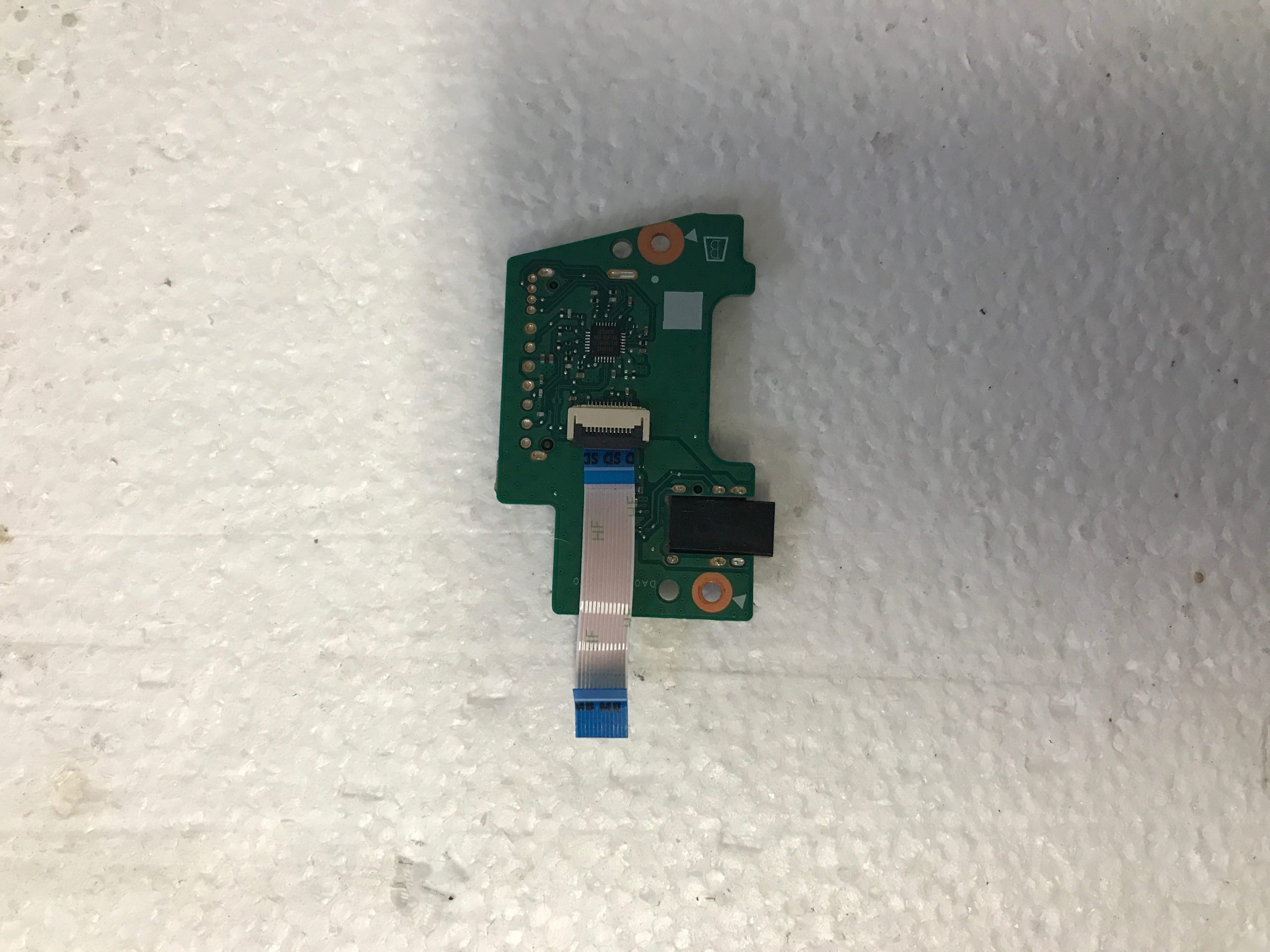 HP Notebook 15-dy2093dx Audio Headphone Jack I/O IO Board L63583-001 product photo 1