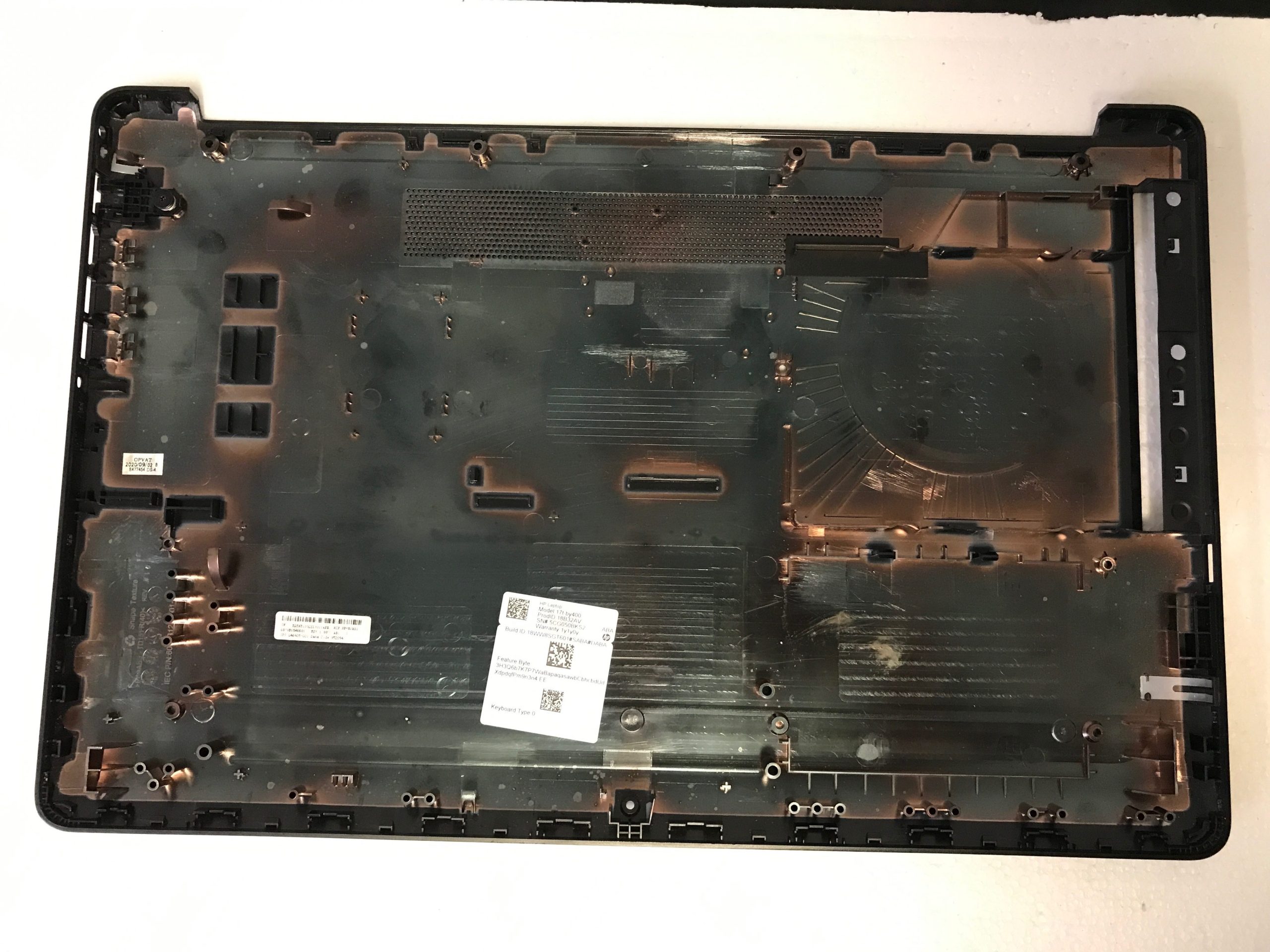HP 17t-by400 bottom base case cover enclosure L22508-001 product photo 2