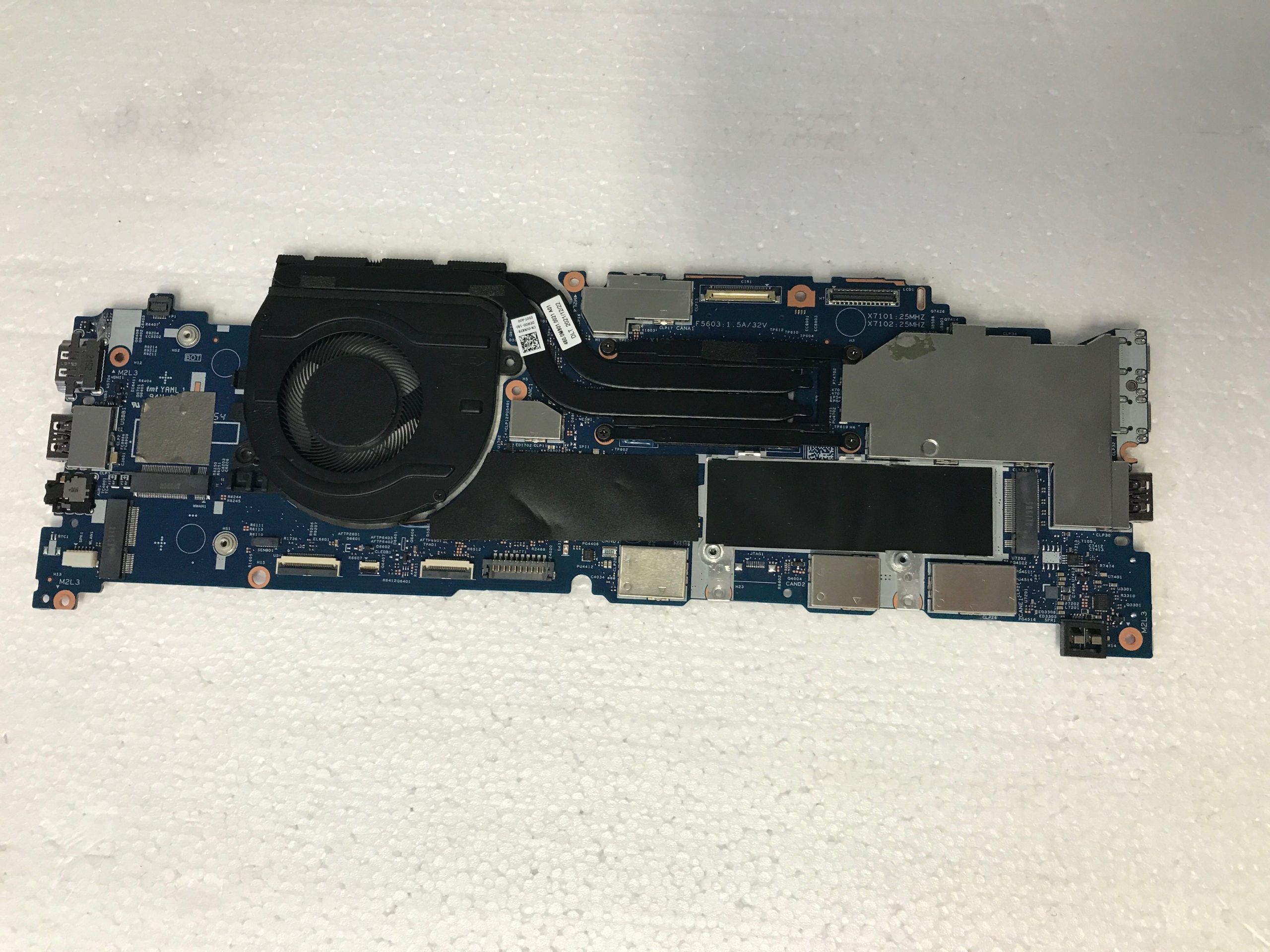 Dell Latitude 5320 Motherboard i5-1145G7 JR6X1 product photo 1