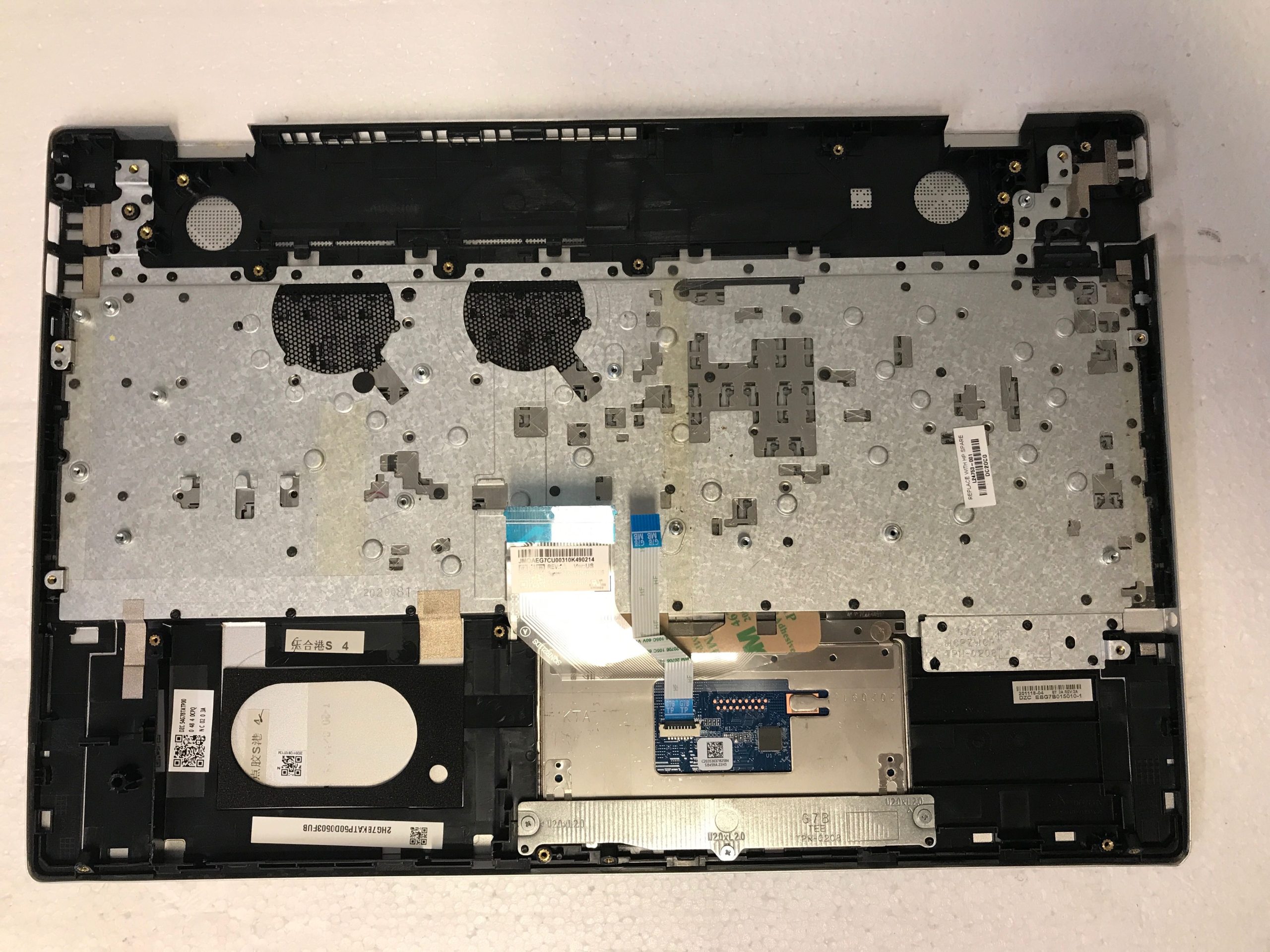 HP Pavilion 15-cs3019nr palmrest touch pad keyboard L24753-001 product photo 2