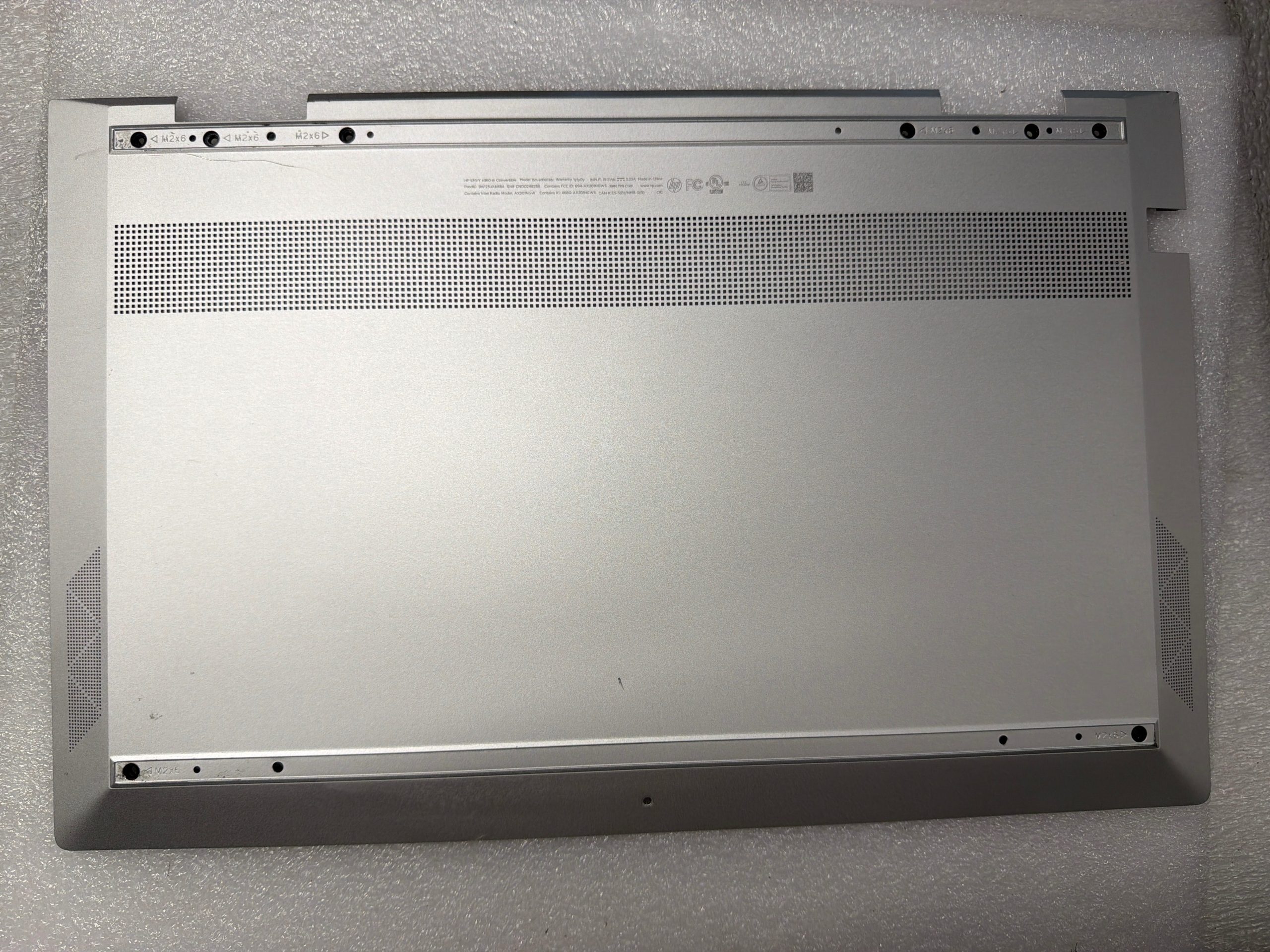 HP Envy 15m-ed0013dx bottom base case cover enclosure L94069-001 product photo 1
